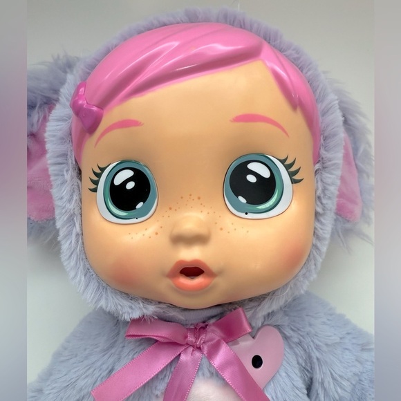 Cry Babies Koali Feel Better Doll with pacifier - Picture 5 of 10